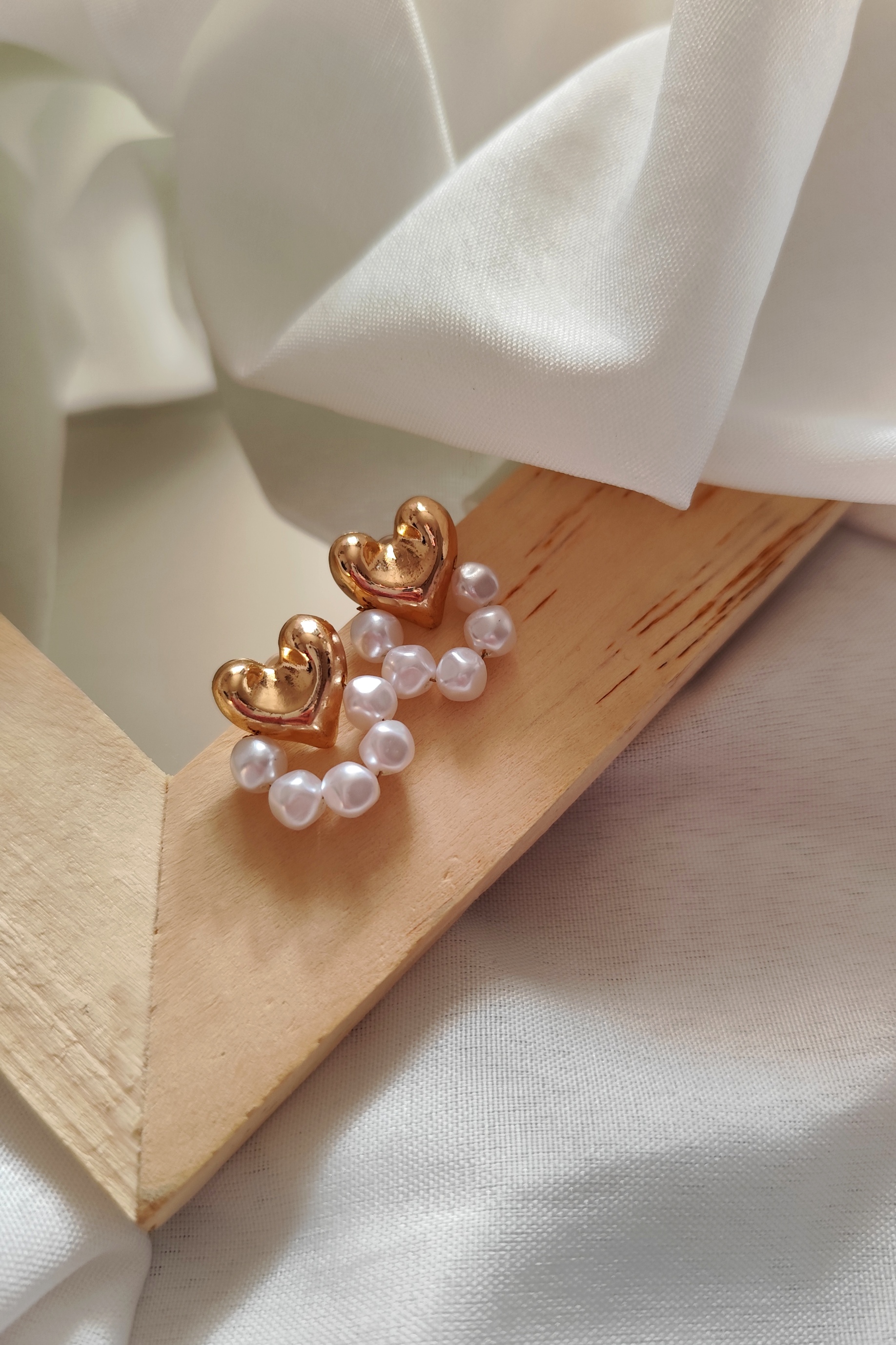 گوشواره پینترست قلب مرواریدی طلایی